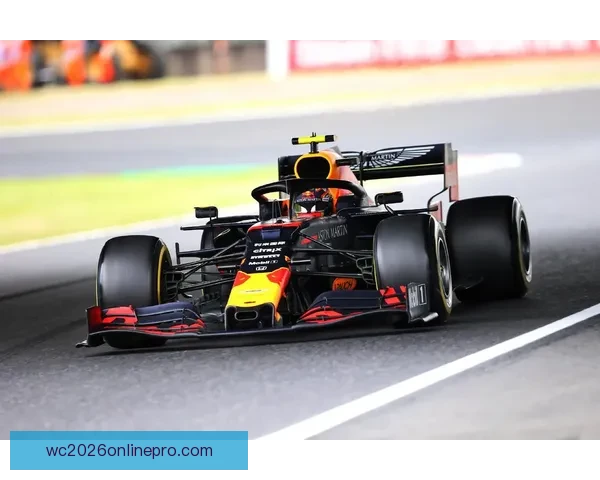 F1赛季最新动态：红牛车队主导表现 阿尔本惊艳突破引关注